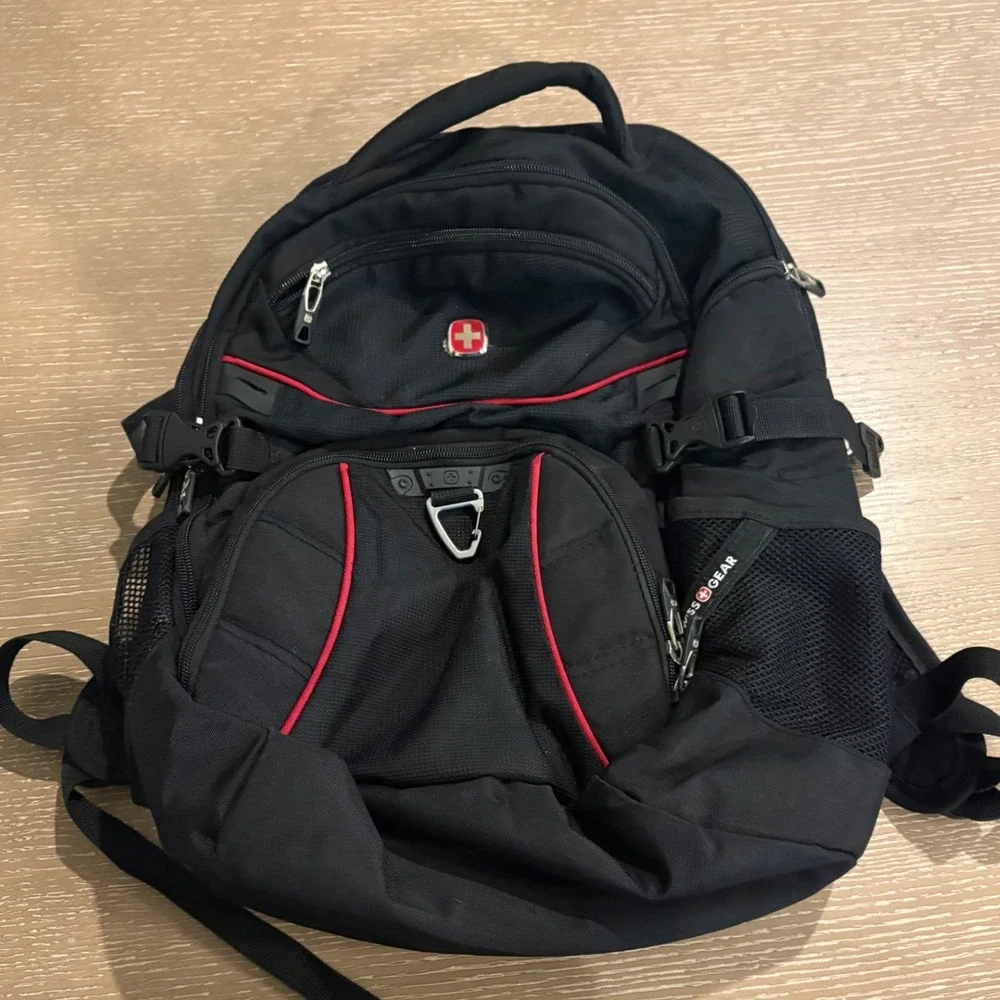 SWISSGEAR ScanSmart Black Backpack Red Trim Laptop Travel School Bag EUC